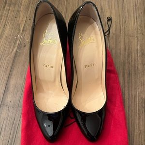 👠💕💄Authentic Black Christian Louboutin Heels